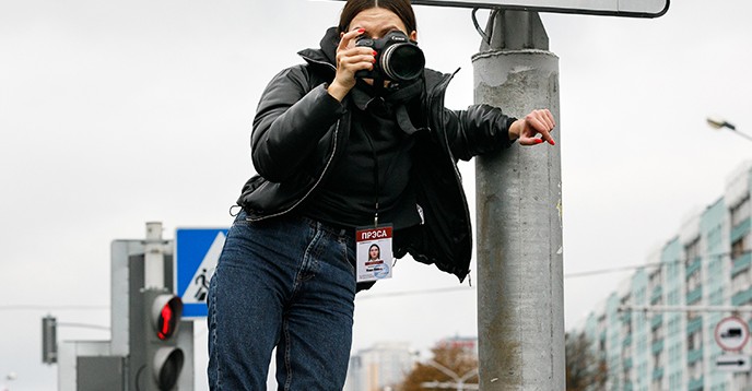 UNESCO and Thomson Reuters Foundation launched practical guides on the safety of women journalists